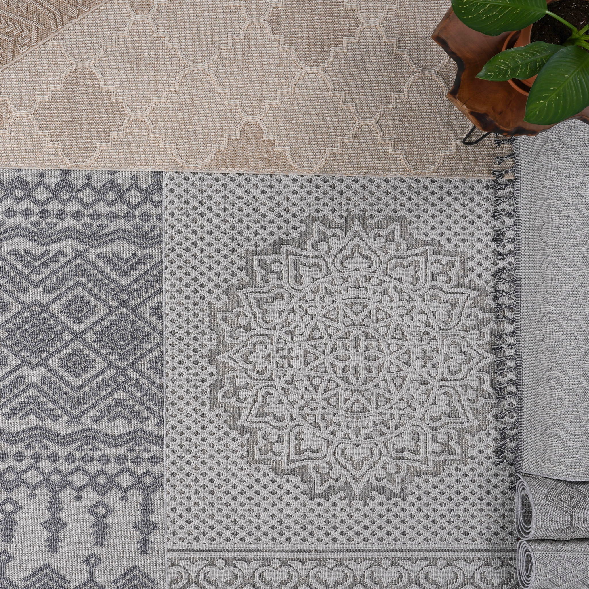 Guros - Geometric Indoor / Outdoor Rug