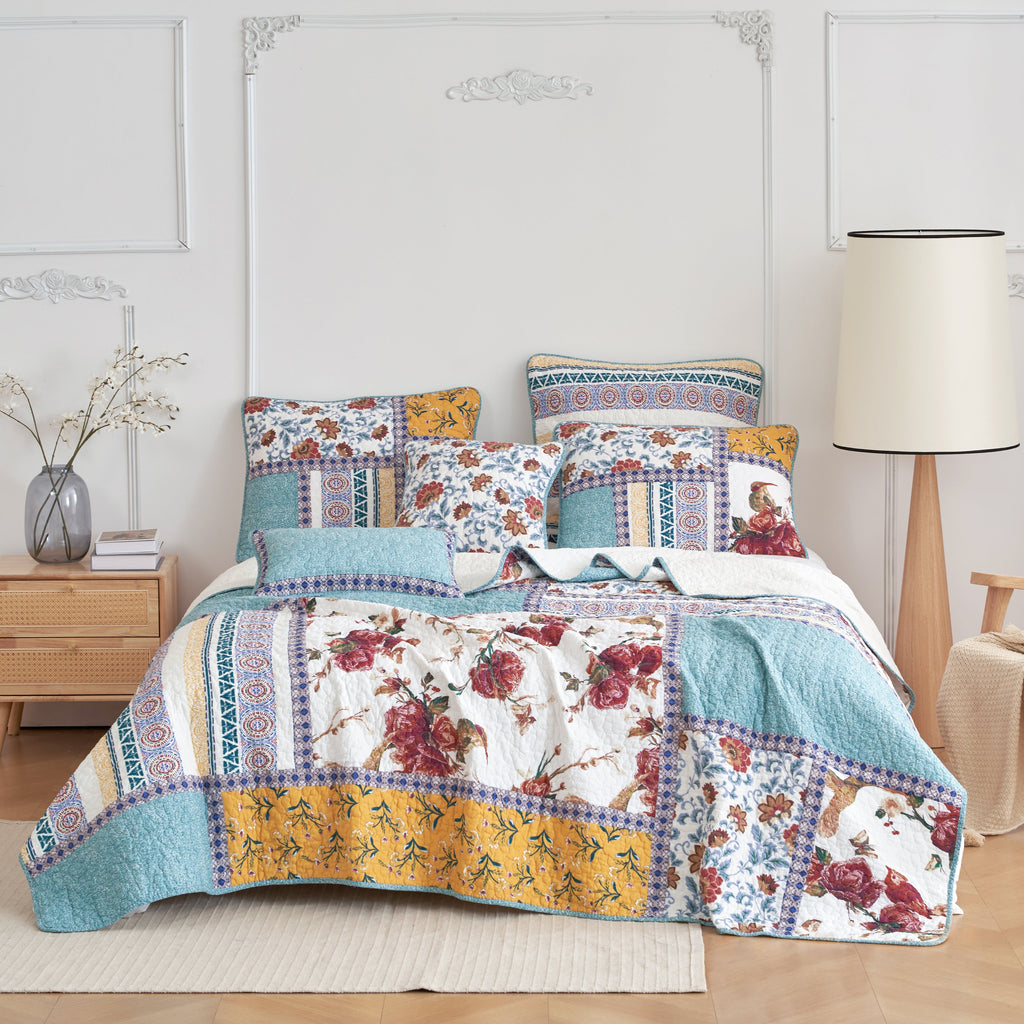 Tache Old World Garden Hummingbird Quilt