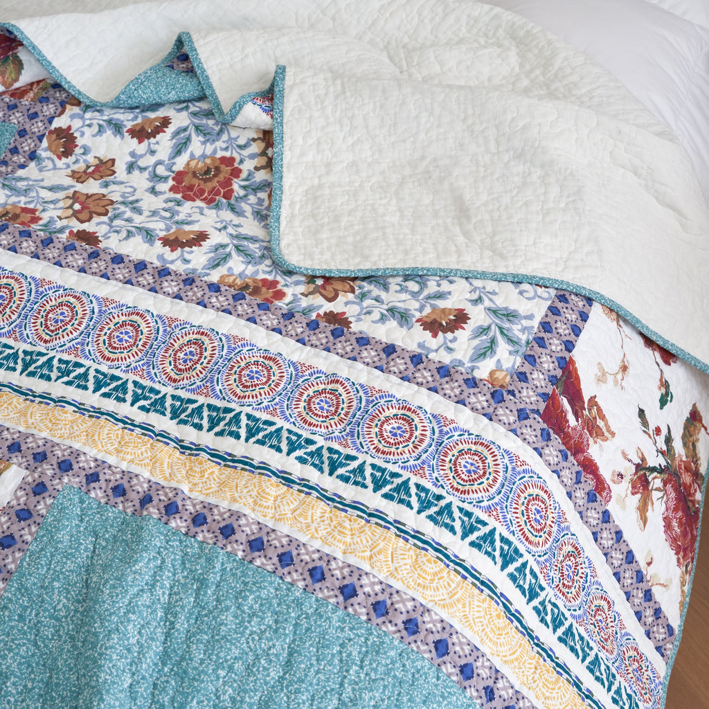 Tache Old World Garden Hummingbird Quilt