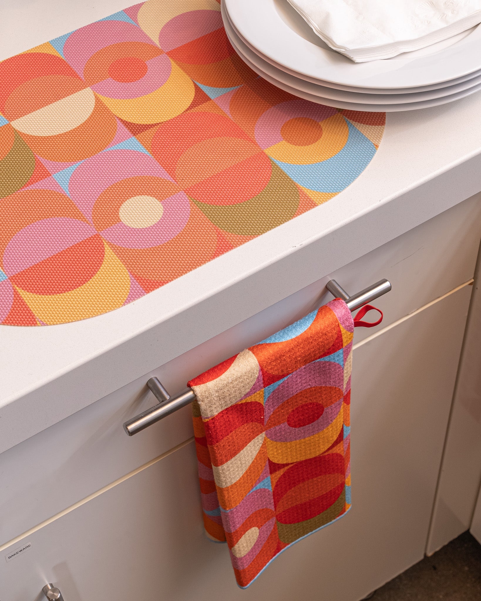 Blink Hand Towel 18" x 24"