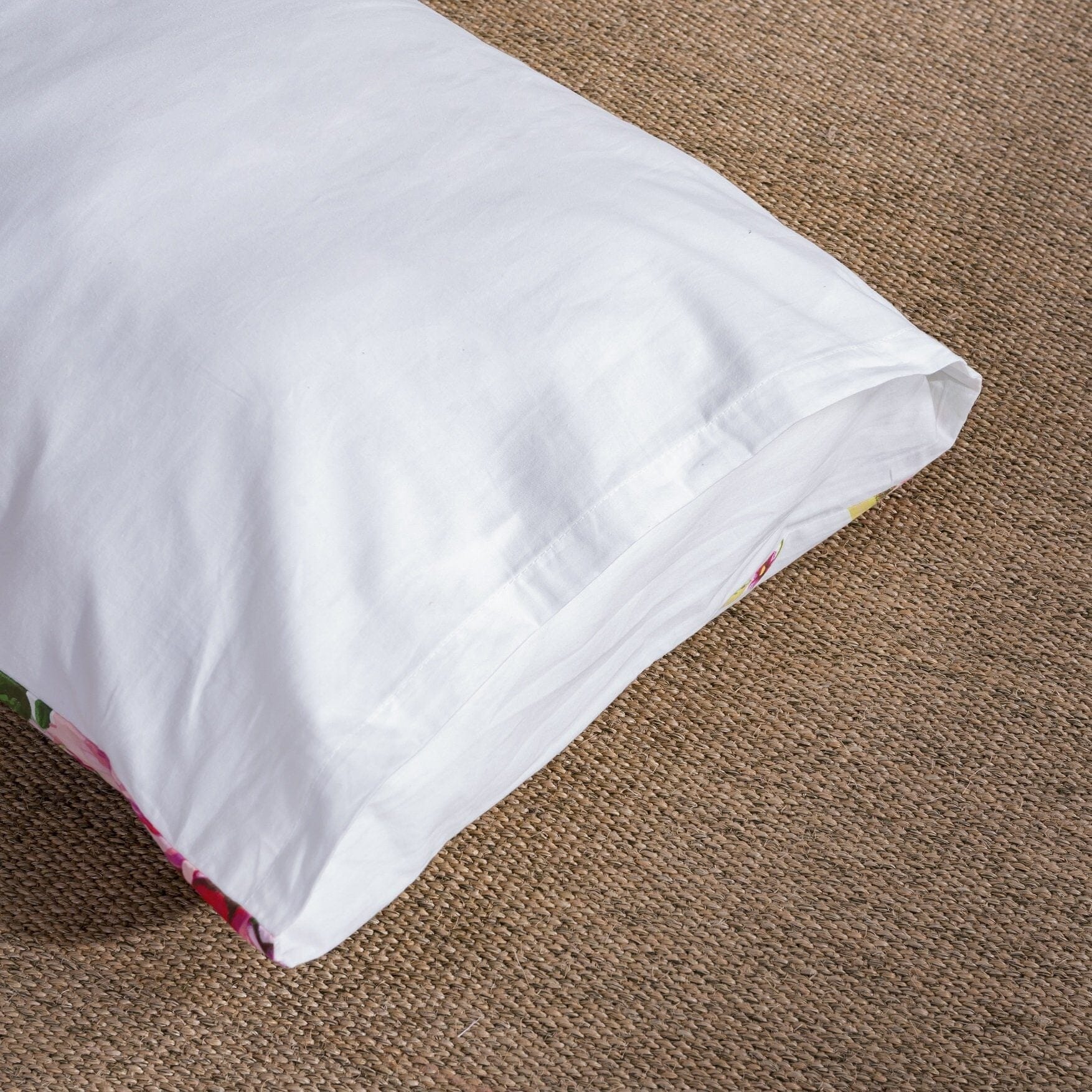 Romantic Fitted Bed Sheet w/ Pillow Cases
