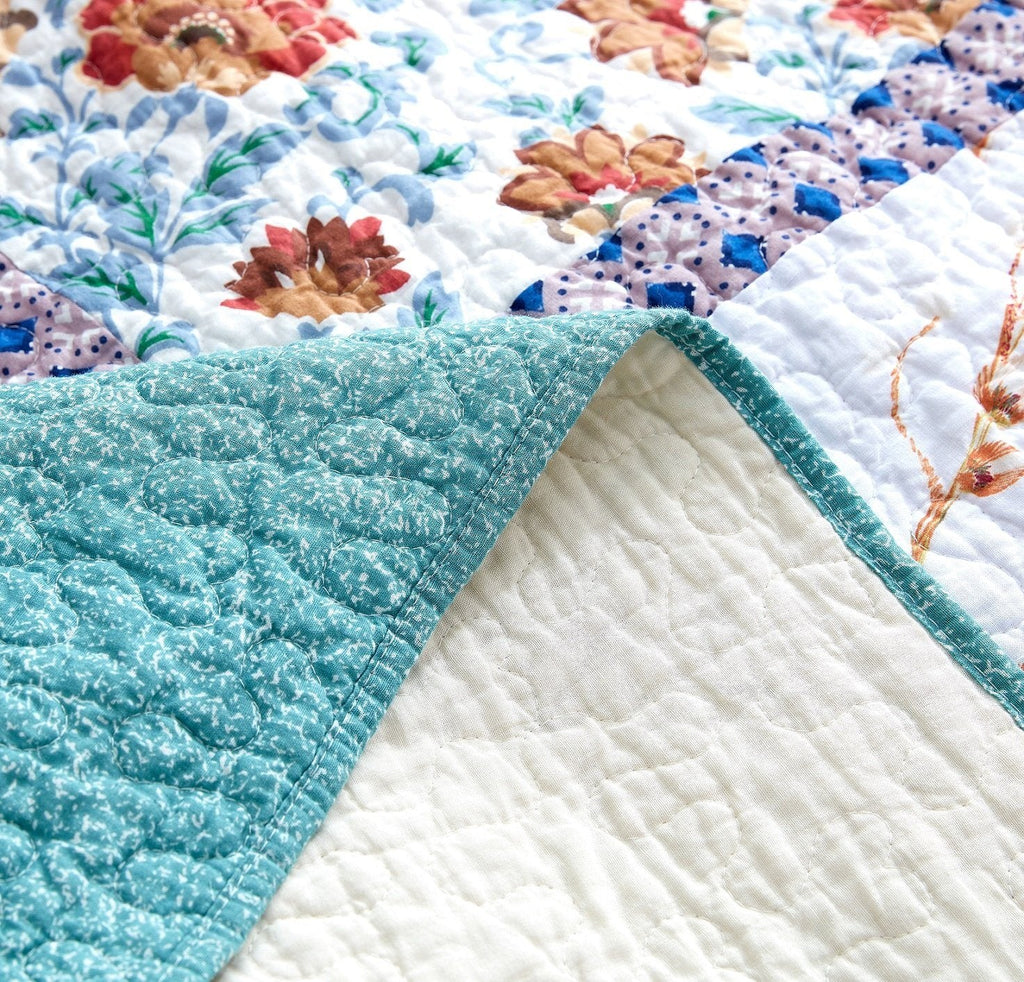 Tache Old World Garden Hummingbird Quilt