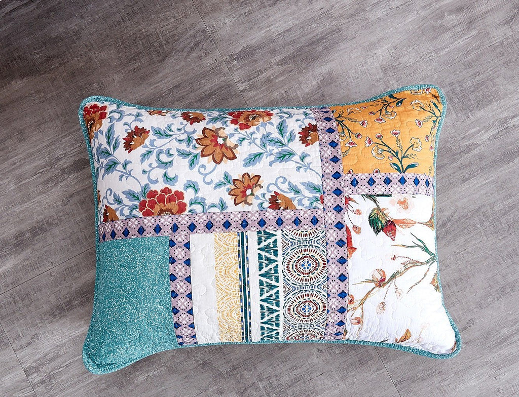 Tache Old World Garden Hummingbird Quilt