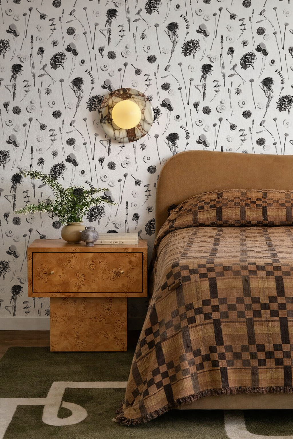 Dried Flora Wallpaper, white and black